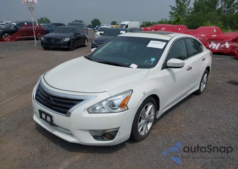 2013 Nissan Altima 2.5 Sv z USA, uszkodzony, nr VIN 1N4AL3AP8DN572215